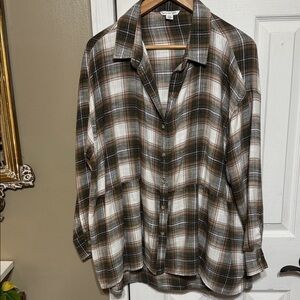 American Eagle Plaid Flannel Button-Up Shirt Viscose Blend Size Medium